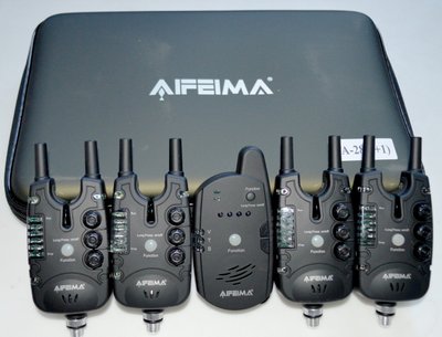 Набор Feima FA28-4 4+1 электронных сигнализаторов поклевки с пейджером fa284 фото